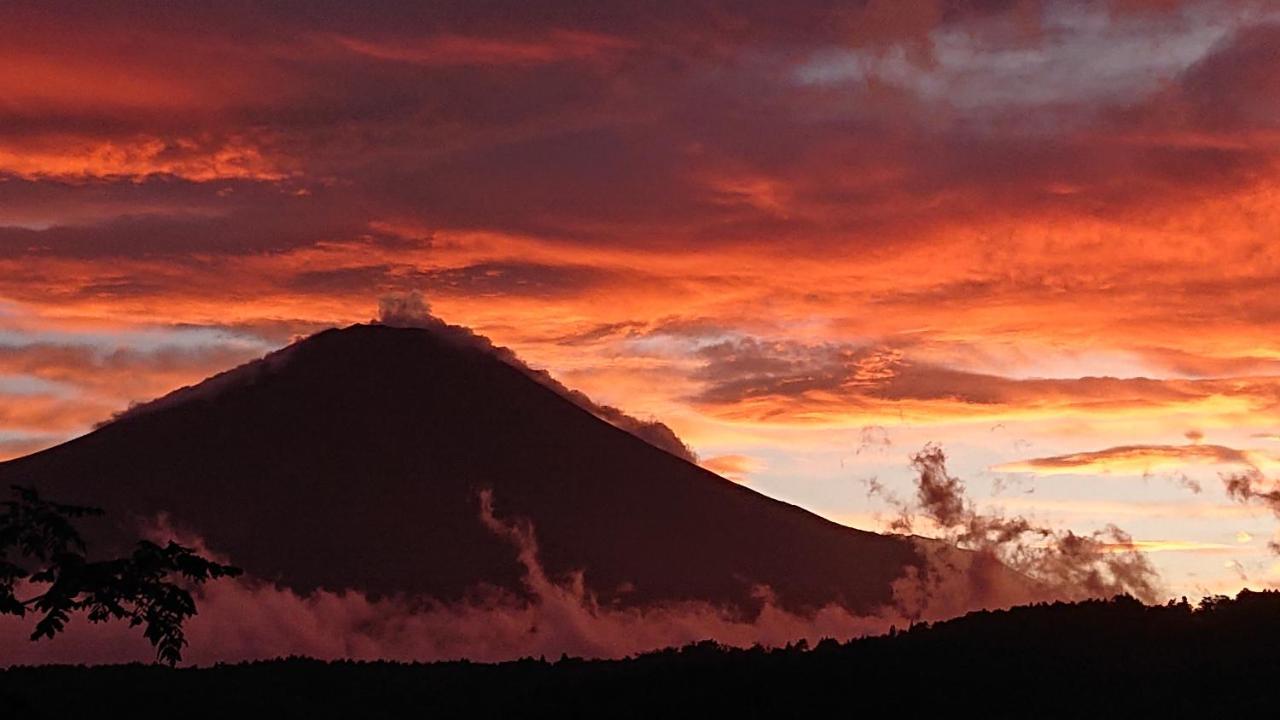 Rokumeikan Hills Yamanakako Bagian luar foto