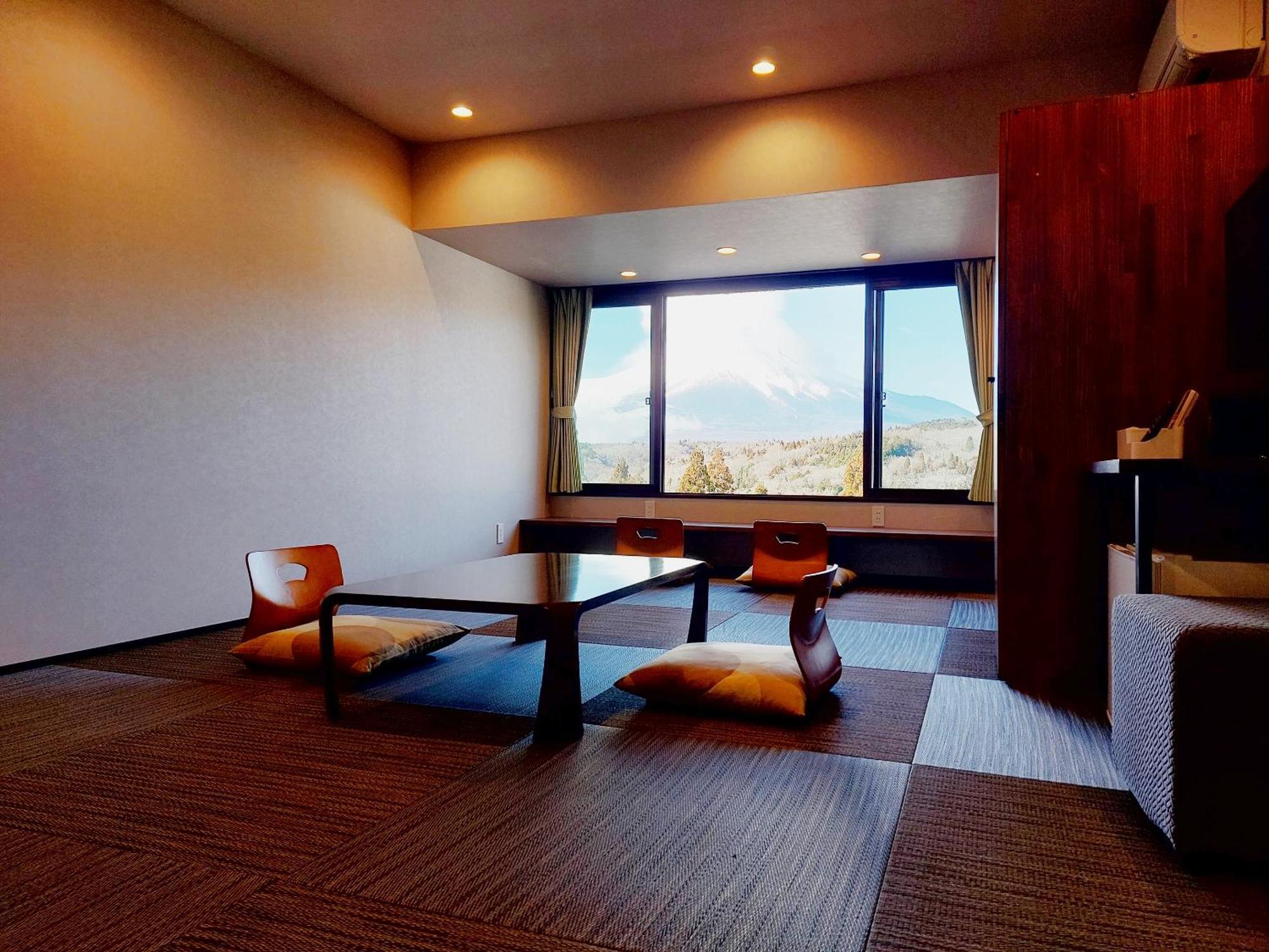 Rokumeikan Hills Yamanakako Bagian luar foto